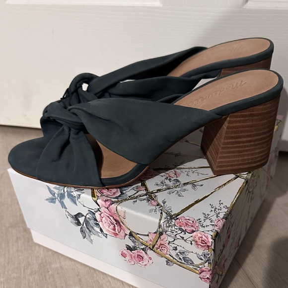 MADEWELL The Sari Crisscross Sandal - NWOT - Picture 8 of 8